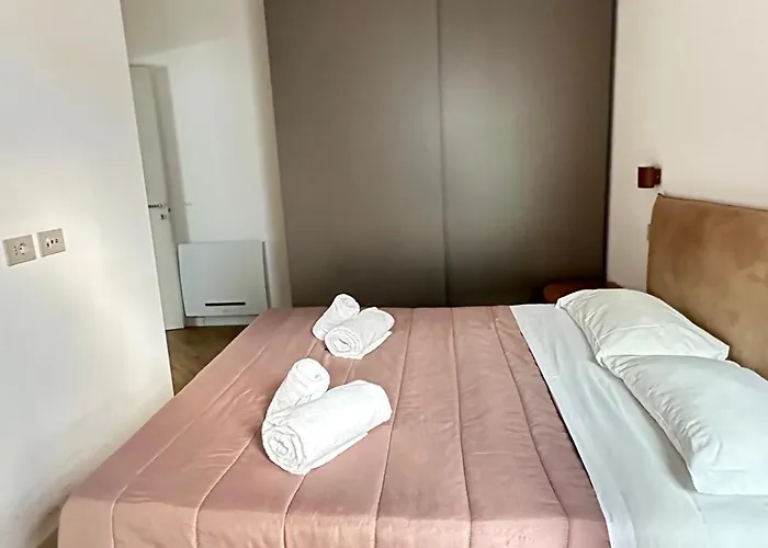 Trastevere Rome's Heart Charming 1 Apartment